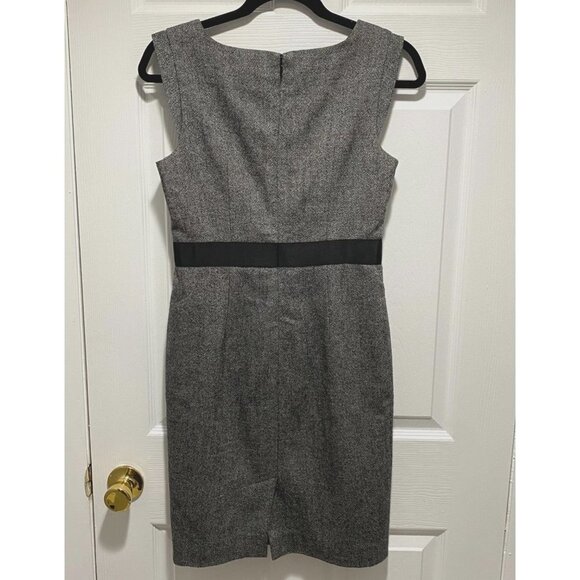 Banana Republic Gray Stretch Sleeveless V-Neck Sheath Dress Women's Size 2 - Picture 3 of 4